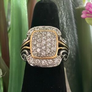 Elegant Silver and Gold Women's Ring